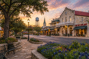 Living in Boerne Texas – charming downtown Boerne along the Hill Country Mile with local shops and historic architecture